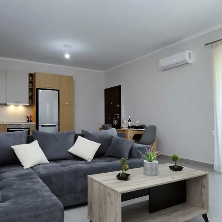 Apartment Arokaria *