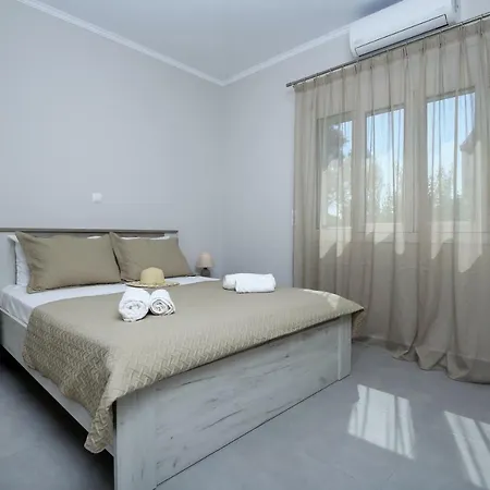 Apartment Arokaria *